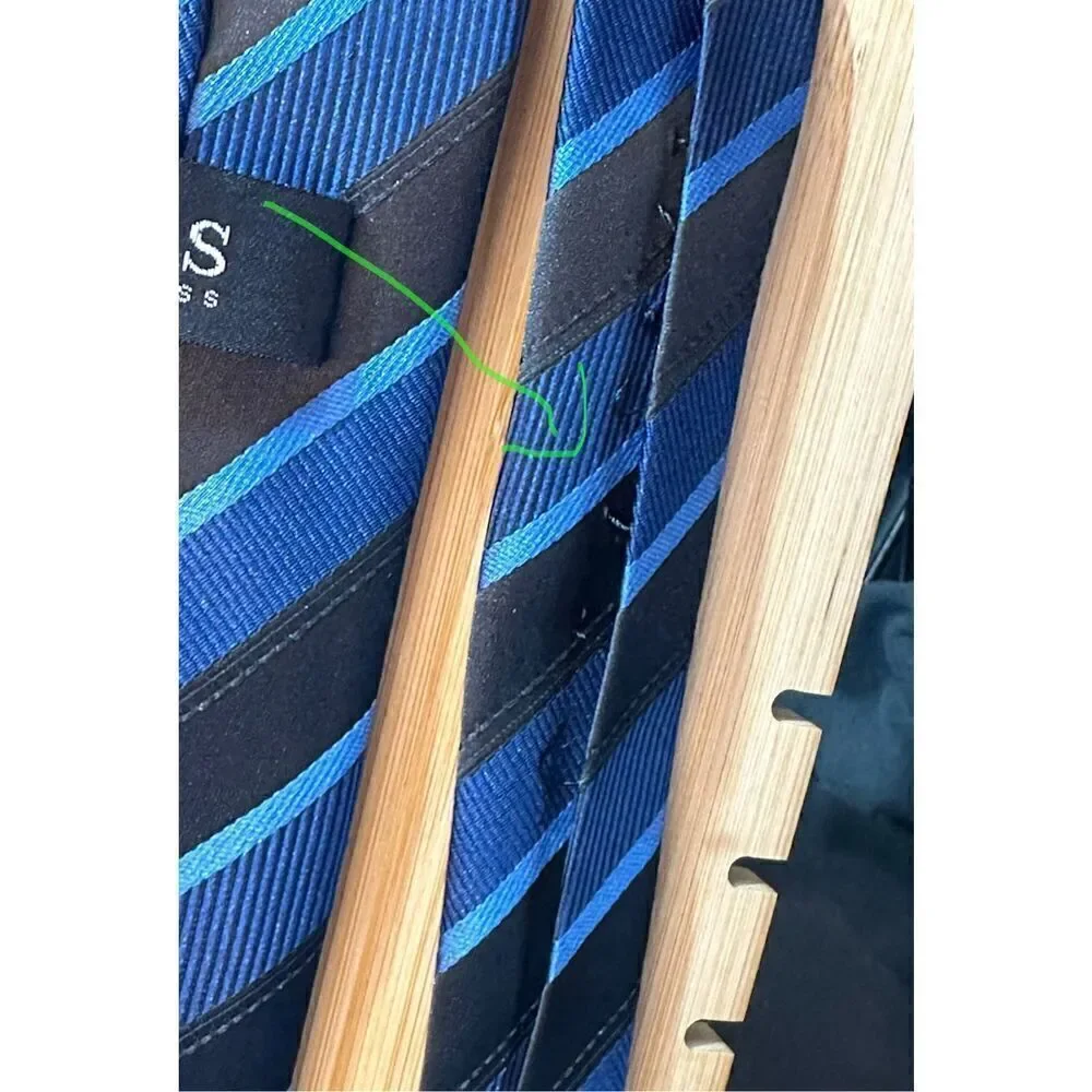 Hugo Boss 100% silk blue tie